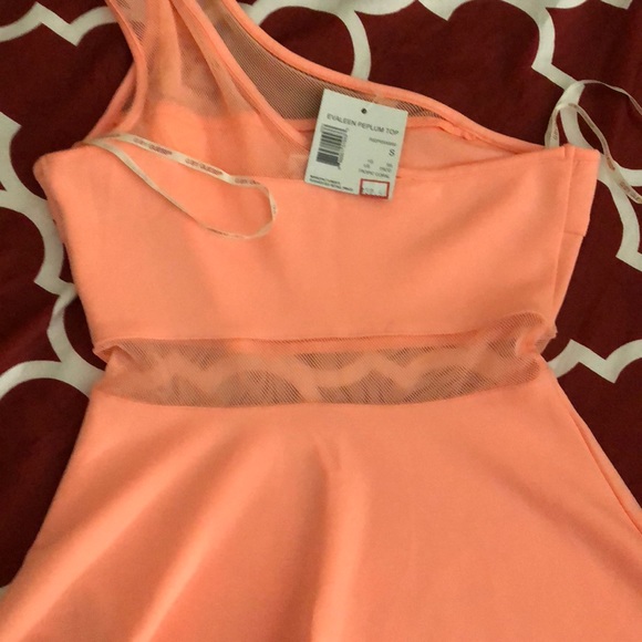 G by Guess Peplum Top sz S New with tags - Picture 3 of 3